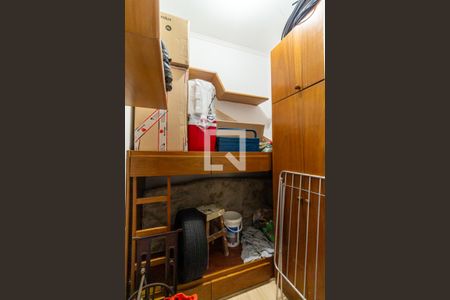 Apartamento à venda com 220m², 3 quartos e 2 vagas Apartamento à venda com 220m², 3 quartos e 2 vagasSuíte de Serviço - Quarto