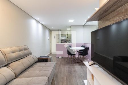Sala de apartamento à venda com 2 quartos, 70m² em Taboão, São Paulo