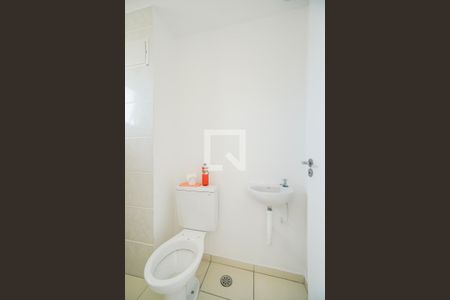 Banheiro  de kitnet/studio à venda com 1 quarto, 52m² em Vila Granada, São Paulo