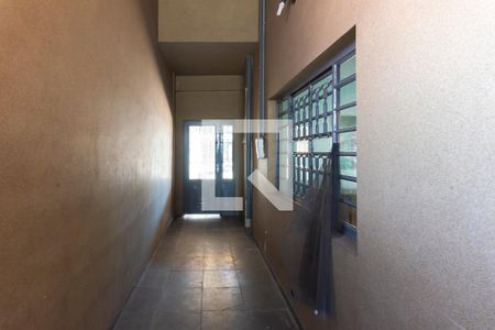 Casa à venda com 250m², 4 quartos e 3 vagas Casa à venda com 250m², 4 quartos e 3 vagasQuintal