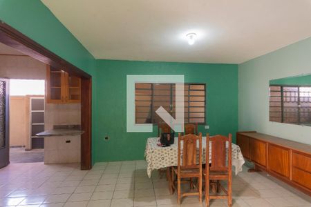 Casa à venda com 250m², 4 quartos e 3 vagas Casa à venda com 250m², 4 quartos e 3 vagasCopa e Cozinha