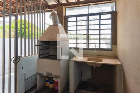 Casa à venda com 250m², 4 quartos e 3 vagas Casa à venda com 250m², 4 quartos e 3 vagasChurrasqueira