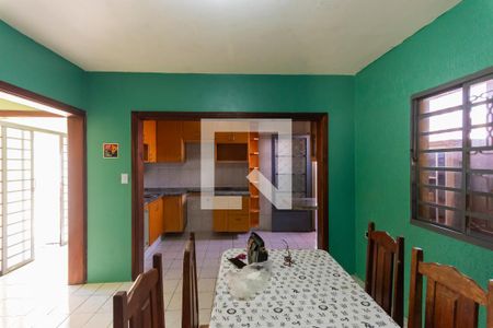 Casa à venda com 250m², 4 quartos e 3 vagas Casa à venda com 250m², 4 quartos e 3 vagasCopa e Cozinha