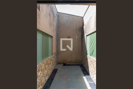 Casa à venda com 250m², 4 quartos e 3 vagas Casa à venda com 250m², 4 quartos e 3 vagasÁrea de Luz