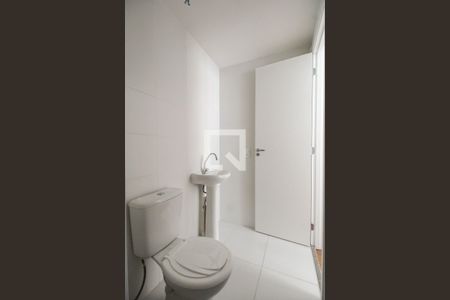 Apartamento para alugar com 25m², 1 quarto e sem vaga Apartamento para alugar com 25m², 1 quarto e sem vagaBanheiro da Suíte