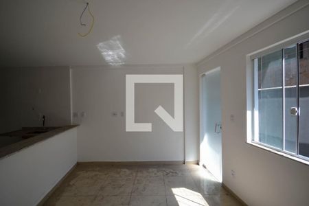 Sala de casa para alugar com 2 quartos, 70m² em Olinda, Nilópolis