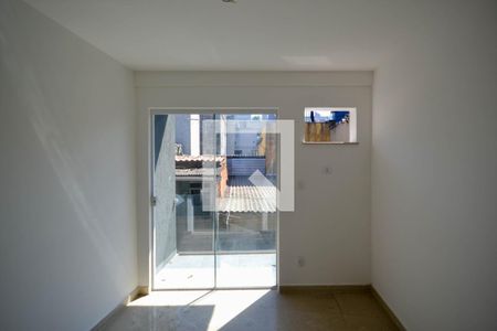 Quarto 1 de casa para alugar com 2 quartos, 70m² em Olinda, Nilópolis