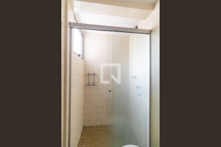 Banheiro de apartamento à venda com 1 quarto, 44m² em Bosque da Saúde, São Paulo