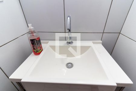 Apartamento para alugar com 58m², 2 quartos e sem vagaBanheiro - torneira