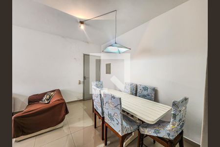 Sala de apartamento para alugar com 2 quartos, 87m² em Gonzaga, Santos