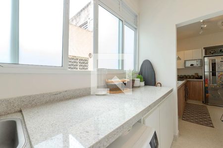 Apartamento à venda com 100m², 2 quartos e sem vagaCozinha e Área de Serviço