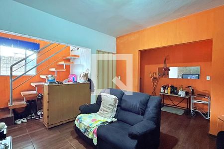 Sala de casa à venda com 3 quartos, 200m² em Cidade Martins, Guarulhos