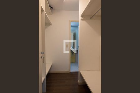 Apartamento para alugar com 108m², 4 quartos e 2 vagasCloset da suíte