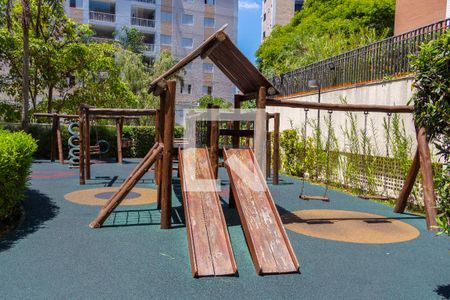 Apartamento para alugar com 108m², 4 quartos e 2 vagasÁrea comum - Playground