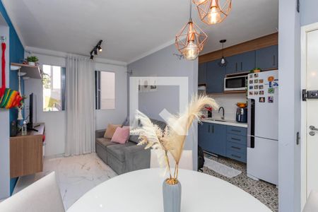 Sala  de apartamento para alugar com 2 quartos, 42m² em Jardim Sao Saverio, São Paulo