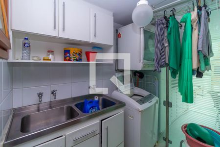 Casa à venda com 365m², 3 quartos e 2 vagas Casa à venda com 365m², 3 quartos e 2 vagasÁrea de Serviço