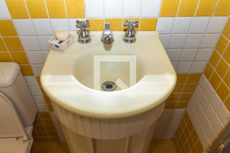 Casa à venda com 365m², 3 quartos e 2 vagas Casa à venda com 365m², 3 quartos e 2 vagasBanheiro 4