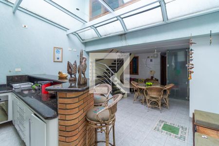 Casa à venda com 365m², 3 quartos e 2 vagas Casa à venda com 365m², 3 quartos e 2 vagasChurrasqueira