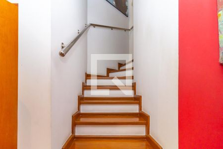 Escada de casa à venda com 3 quartos, 365m² em Vila Lucia, São Paulo