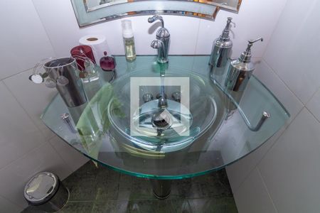 Casa à venda com 365m², 3 quartos e 2 vagas Casa à venda com 365m², 3 quartos e 2 vagasBanheiro 5