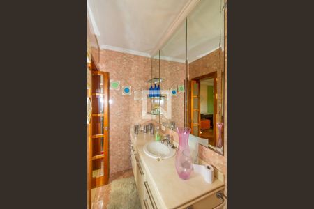 Casa à venda com 365m², 3 quartos e 2 vagas Casa à venda com 365m², 3 quartos e 2 vagasBanheiro 2