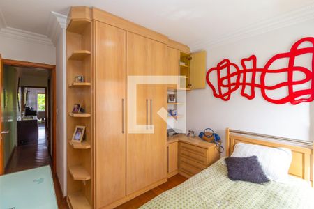 Casa à venda com 365m², 3 quartos e 2 vagas Casa à venda com 365m², 3 quartos e 2 vagasQuarto 1