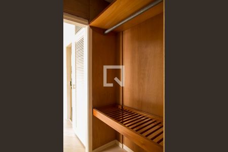 Apartamento à venda com 89m², 3 quartos e 2 vagasCloset da Suíte