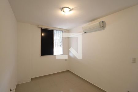 Quarto 1 de apartamento para alugar com 2 quartos, 64m² em Alcântara, São Gonçalo
