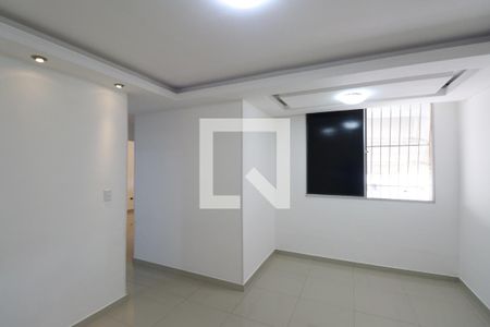 Sala de apartamento para alugar com 2 quartos, 64m² em Alcântara, São Gonçalo