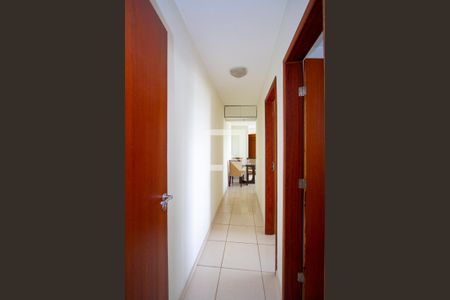 Apartamento à venda com 100m², 2 quartos e 1 vaga Apartamento à venda com 100m², 2 quartos e 1 vagaCorredor