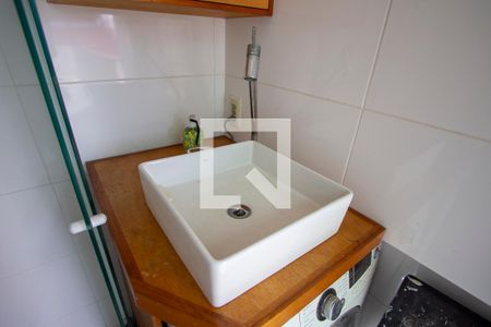 Apartamento à venda com 100m², 2 quartos e 1 vaga Apartamento à venda com 100m², 2 quartos e 1 vagaBanheiro 2