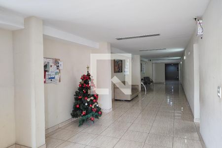Apartamento à venda com 100m², 2 quartos e 1 vaga Apartamento à venda com 100m², 2 quartos e 1 vagaHall social