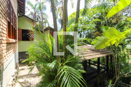 Casa à venda com 280m², 6 quartos e 6 vagasCasa 2 - Área externa