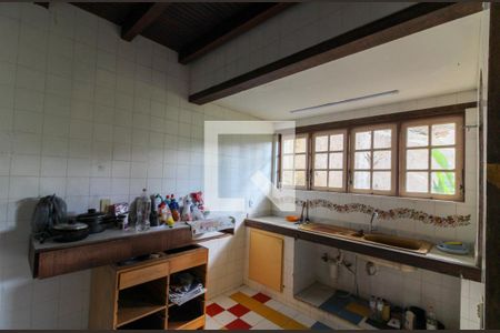 Casa à venda com 280m², 6 quartos e 6 vagasCasa 2 - Cozinha e Área de Serviço