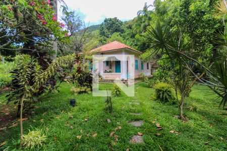 Casa à venda com 280m², 6 quartos e 6 vagasCasa 1 - Área externa