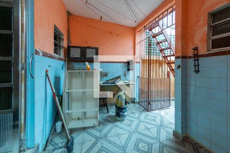 Casa para alugar com 90m², 2 quartos e sem vagaQuintal