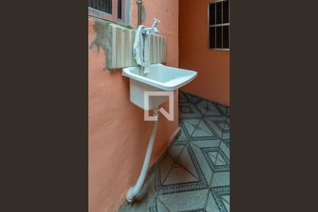 Casa para alugar com 90m², 2 quartos e sem vagaQuintal