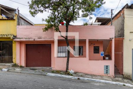Casa para alugar com 90m², 2 quartos e sem vagaFachada