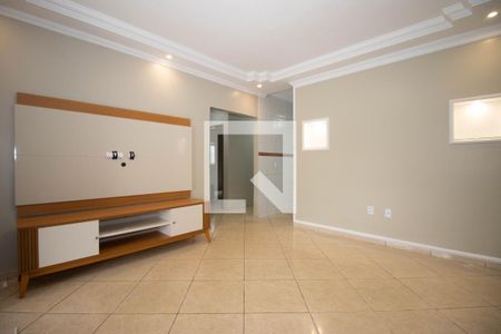 Sala de casa para alugar com 3 quartos, 183m² em Recanto das Emas, Brasília