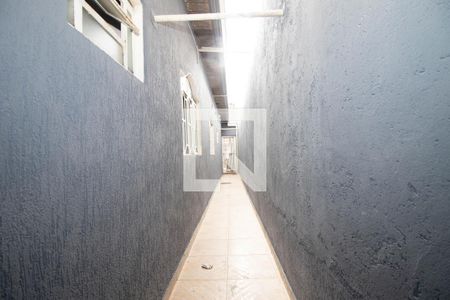 Casa para alugar com 183m², 3 quartos e 2 vagasCorredor