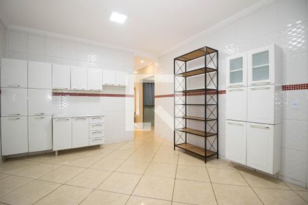 Casa para alugar com 183m², 3 quartos e 2 vagasCozinha