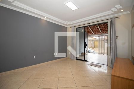 Sala de casa para alugar com 3 quartos, 183m² em Recanto das Emas, Brasília