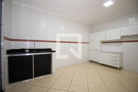 Casa para alugar com 183m², 3 quartos e 2 vagasCozinha