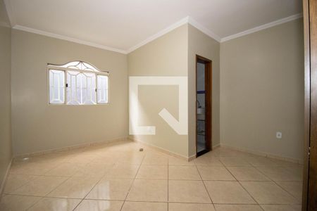 Casa para alugar com 183m², 3 quartos e 2 vagasSuíte