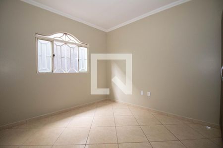 Quarto 2 de casa para alugar com 3 quartos, 183m² em Recanto das Emas, Brasília