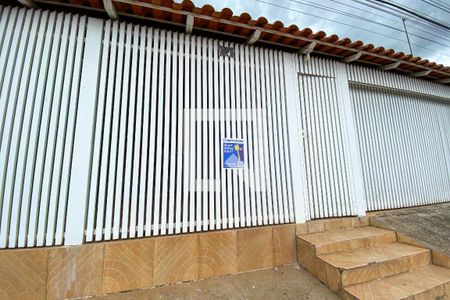 Casa para alugar com 183m², 3 quartos e 2 vagasPlaca