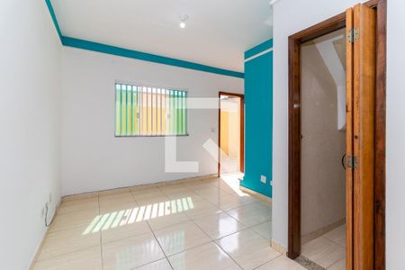 Sala de casa de condomínio à venda com 2 quartos, 77m² em Cidade Líder, São Paulo