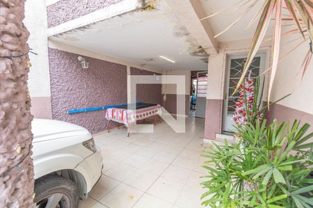 Casa à venda com 265m², 2 quartos e 3 vagas Casa à venda com 265m², 2 quartos e 3 vagasGaragem