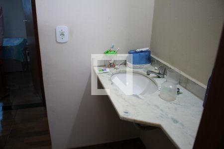 Casa à venda com 130m², 2 quartos e 1 vagaBanheiro 1