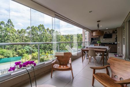 Varanda Gourmet de apartamento à venda com 3 quartos, 228m² em Tamboré, Santana de Parnaíba
